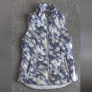 Athleta Blue and White Patterned Vest
